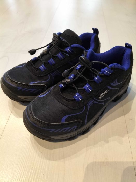 Buty 31.                      .