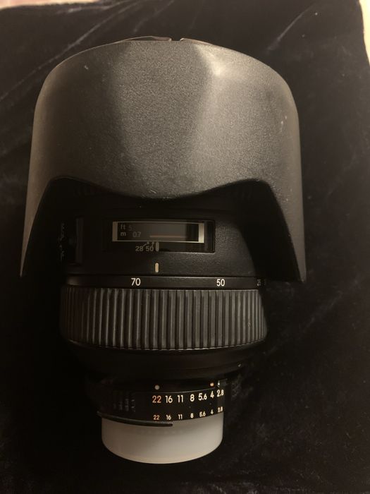 NIKON ED AF-S NIKKOR 28-70MM 2.8 D -  funcional e lentes sem fungos, para usar em manual focus!