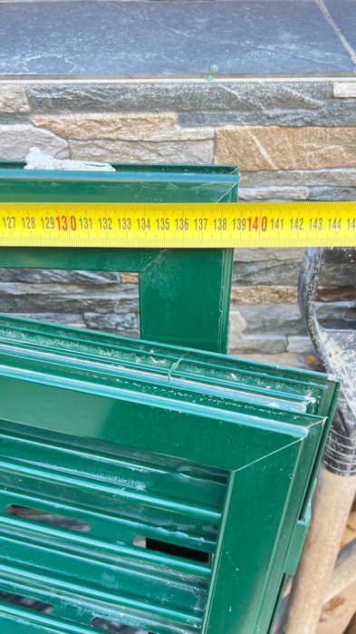 Janela vidro duplo e portada de alumínio