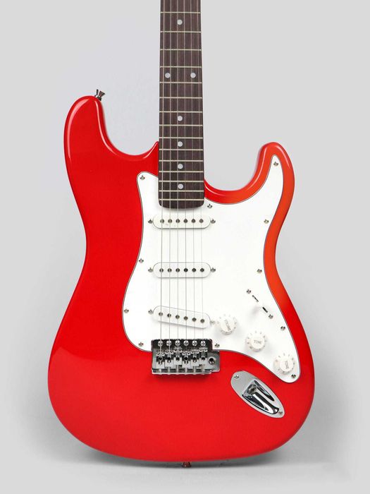 Электрогитара Deviser L-G1 ST BK (кабель, ремень, медиатор, тремоло)