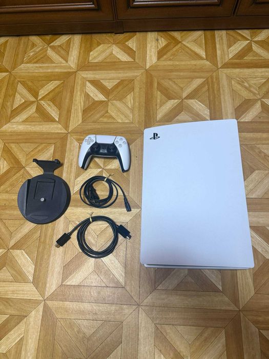 PlayStation 5 (PS5) 825 ГБ з дисководом (Disc Edition), б/у, повна комплектація + коробка