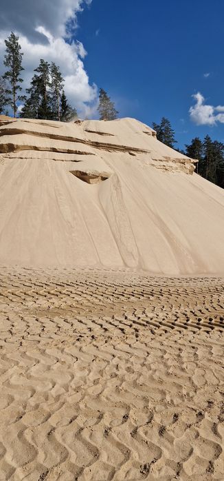 Żwir, piasek, czarnoziem, usługi transportowe 3-16 ton