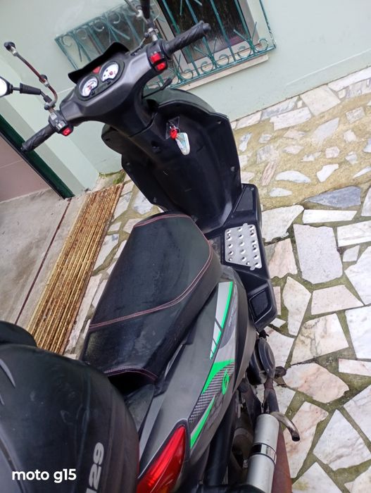 KEEWAY Scooter 50cc muito boa