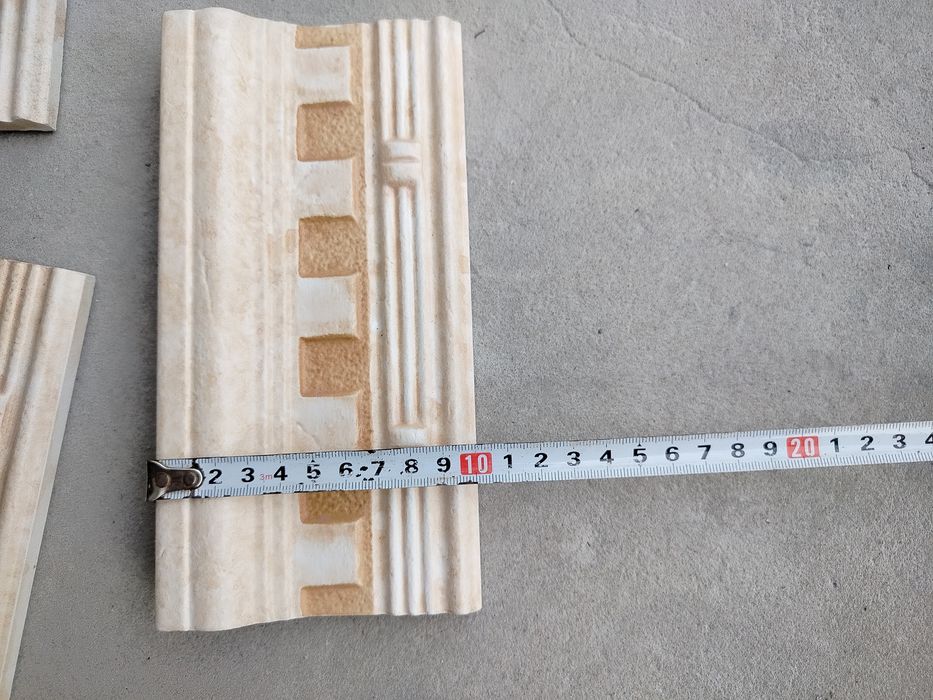 Płytki cokoliki przypodłogowe