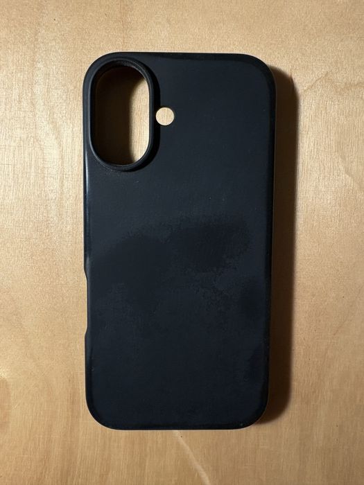 Capa Iphone 16 preta elago