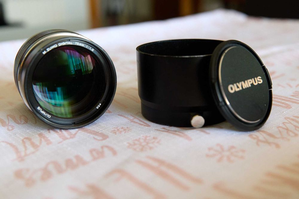Olympus m.zuiko 75mm 1.8