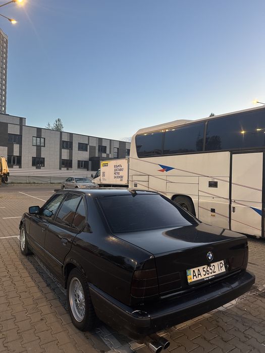 BMW E34 M50 B25 1988