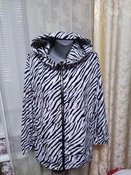 Продам жіночі весняні курточки