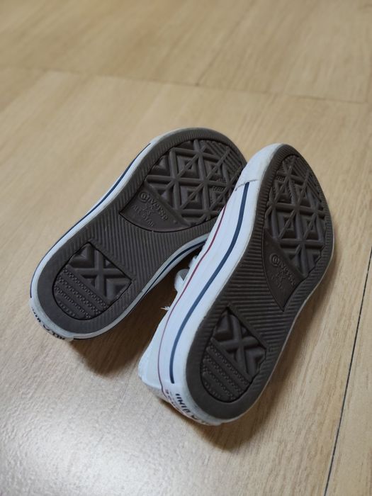 Sapatilhas Converse All Star brancas de criança