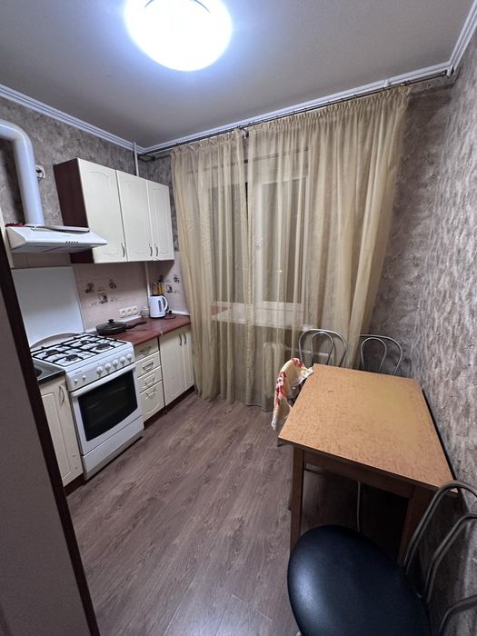 Сдам 2 ком квартиру на 1-2 мес