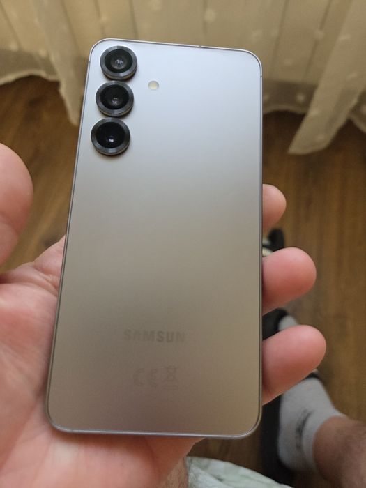 Samsung s25 jak nowy polecam