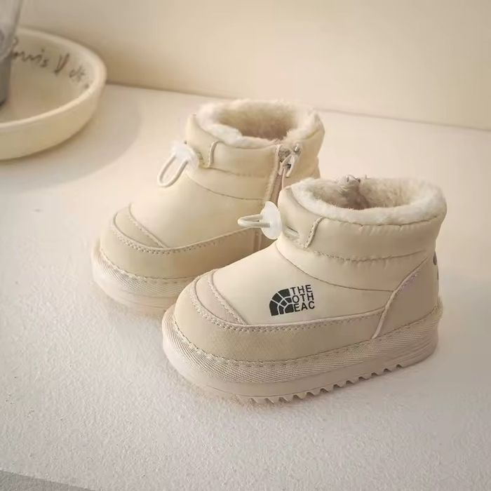 Взуття зимове дитяче
