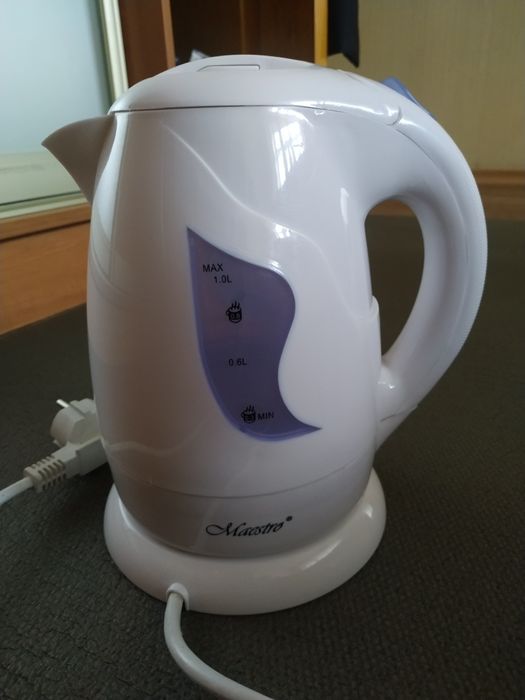 Электрочайник Maestro 1 л, б/у