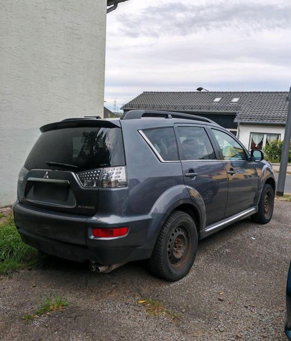 Mitsubishi Outlander 2.2