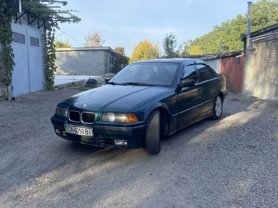 Продам бмв е36 2.5 диз механика ТОРГ