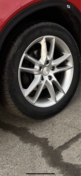 Продам зимнюю резину на титановых дисках, цена 2500 за шт.