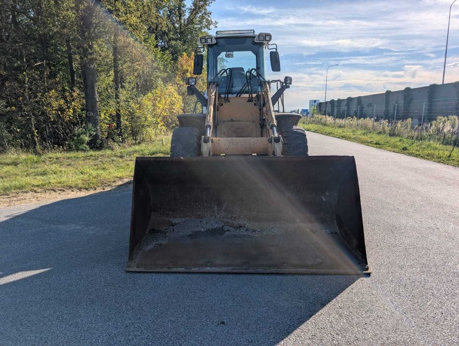 Ładowarka kołowa LIEBHERR L524 koparka transport prace ziemne wynajem