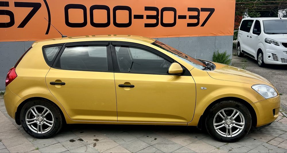 Продаж Kia Ceed