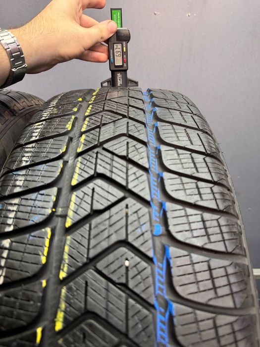 Шины БУ 225 55 R 19 Pirelli scorpion winter Зима Комплект резина