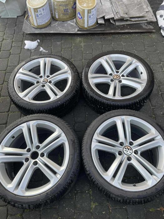Koła, Felgi aluminiowe 5x112 18' 235/40  Volkswagen CC R-LINE jak nowe