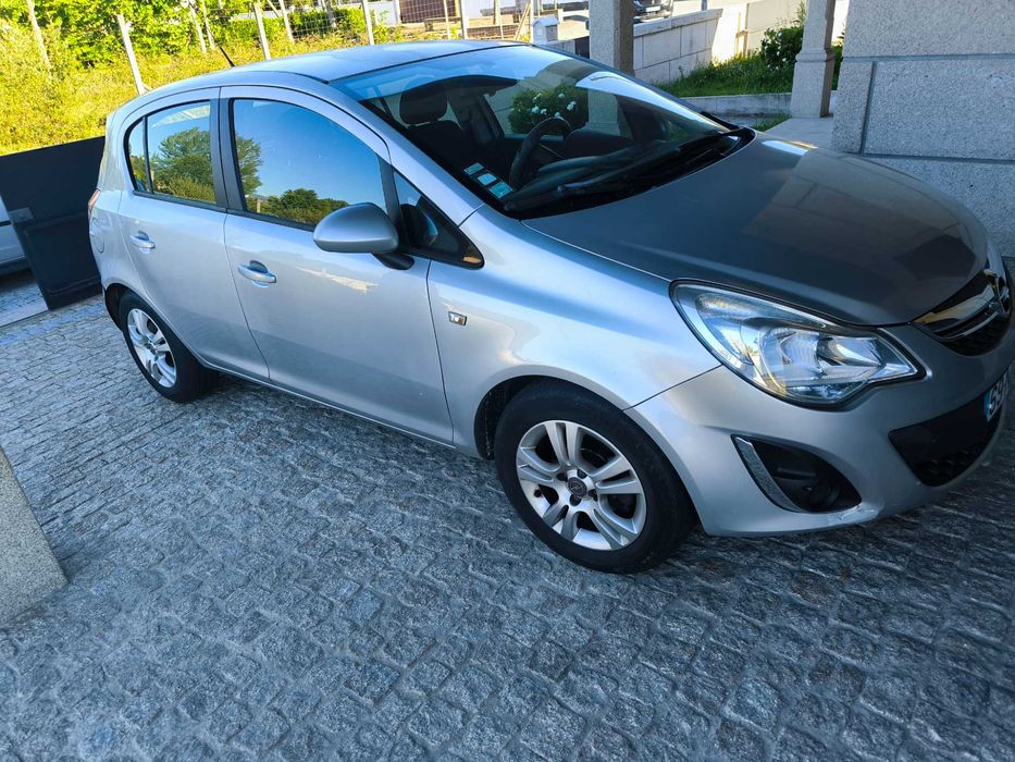Vendo Opel corsa 1.3 CDTI