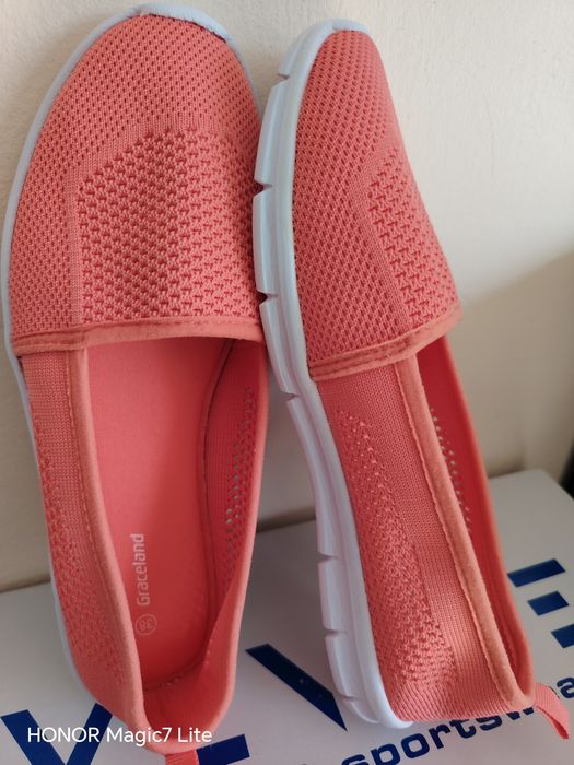 Balerinki koralowe z dzianiny nowe