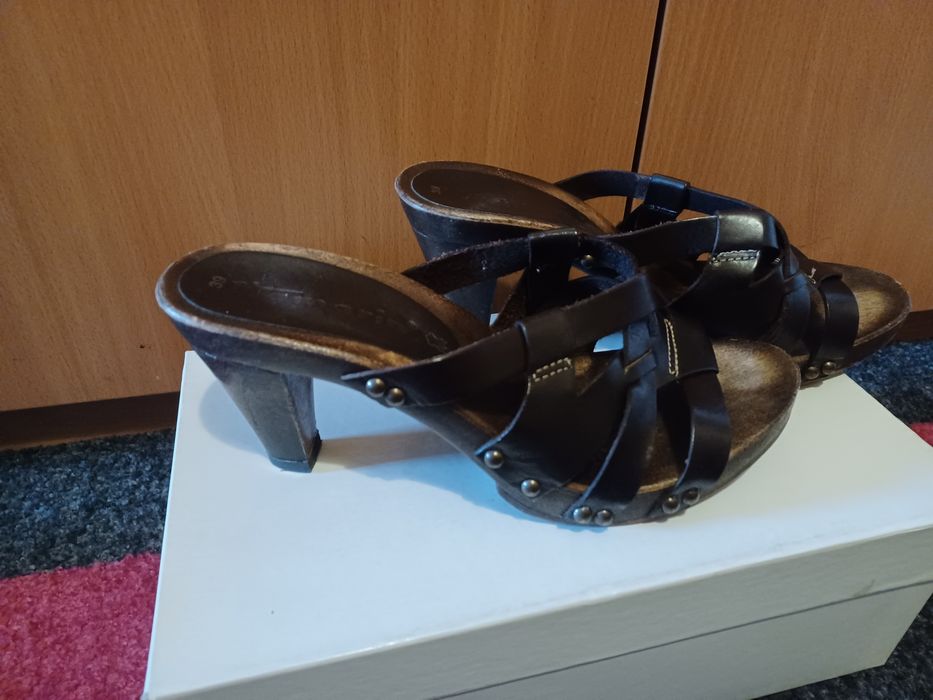 Klapki Tamaris rozmiar 39