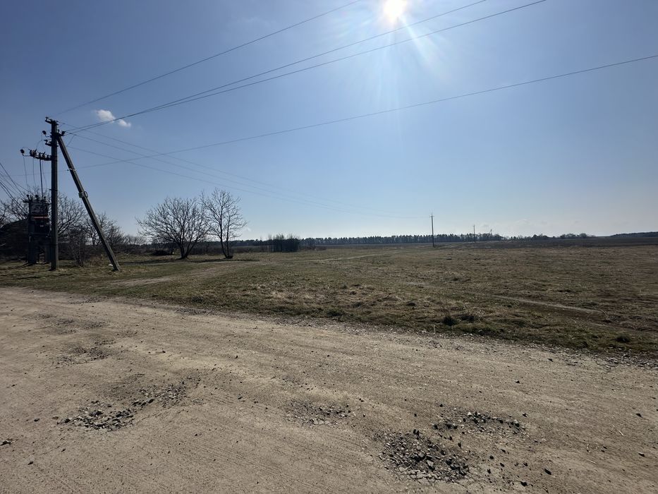 Продам земельну двлянку