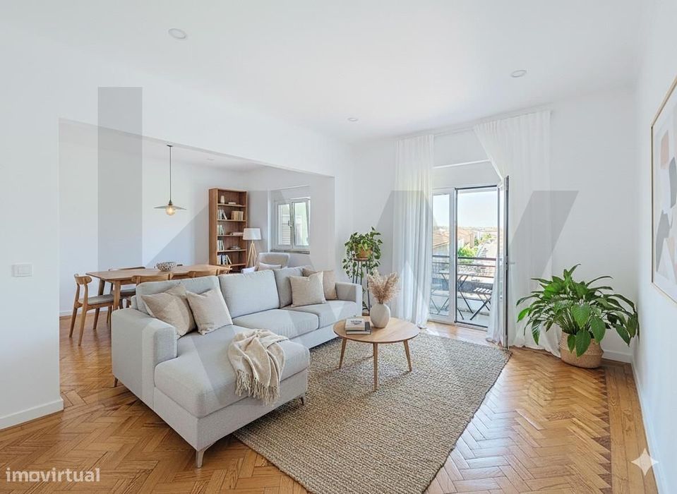 T4 com Garagem Fechada no Planalto de Santarém