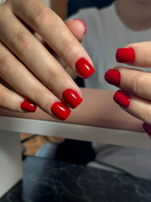 Манікюр та педикюр в с. Крюківщина