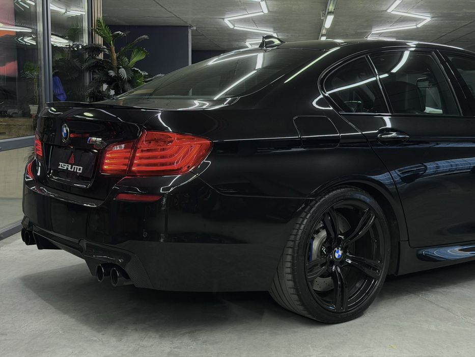BMW M5 F10