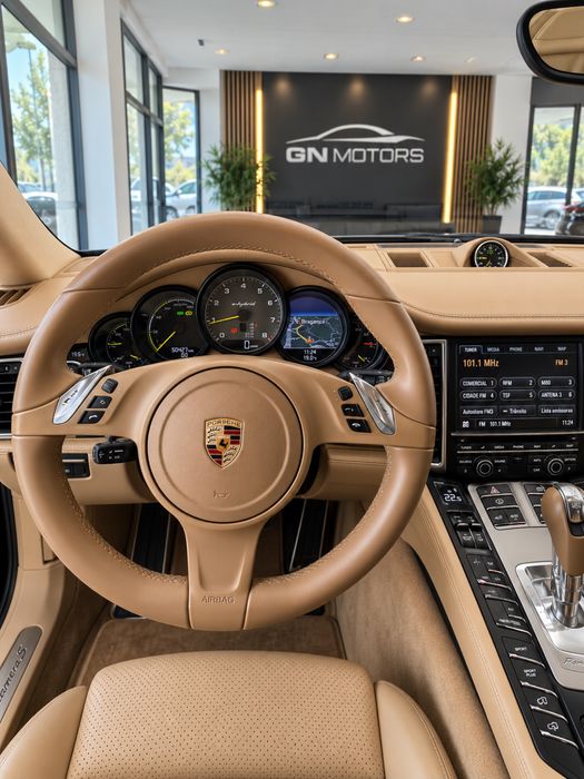 Porsche Panamera S E-Hybrid | Histórico Porsche | Nacional? | 2014