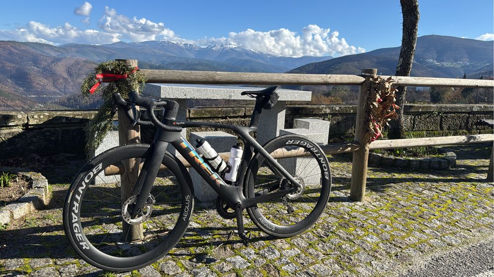 Trek Madone SLR7 Gen 7 + Pedais Favero Assioma Uno