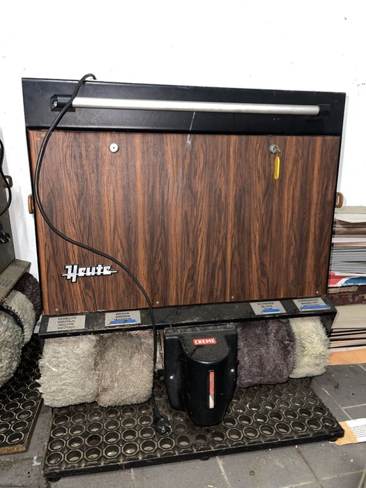 Maquina de engraxar sapatos