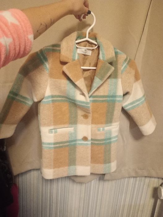 Новое пальто на девочку 98-104