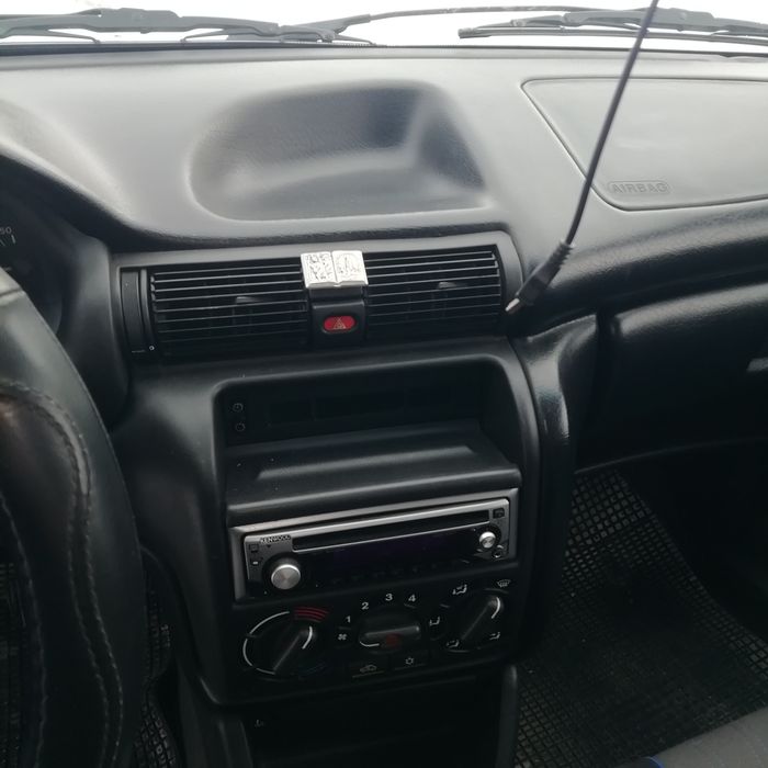 Продам опель астру 1997 р. В 1.8бензин на ходу зимова гума