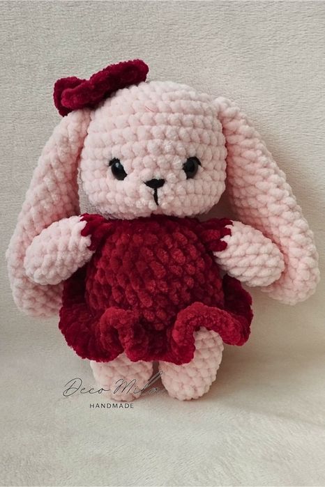 Króliczek przytulanka handmade szydełkowy