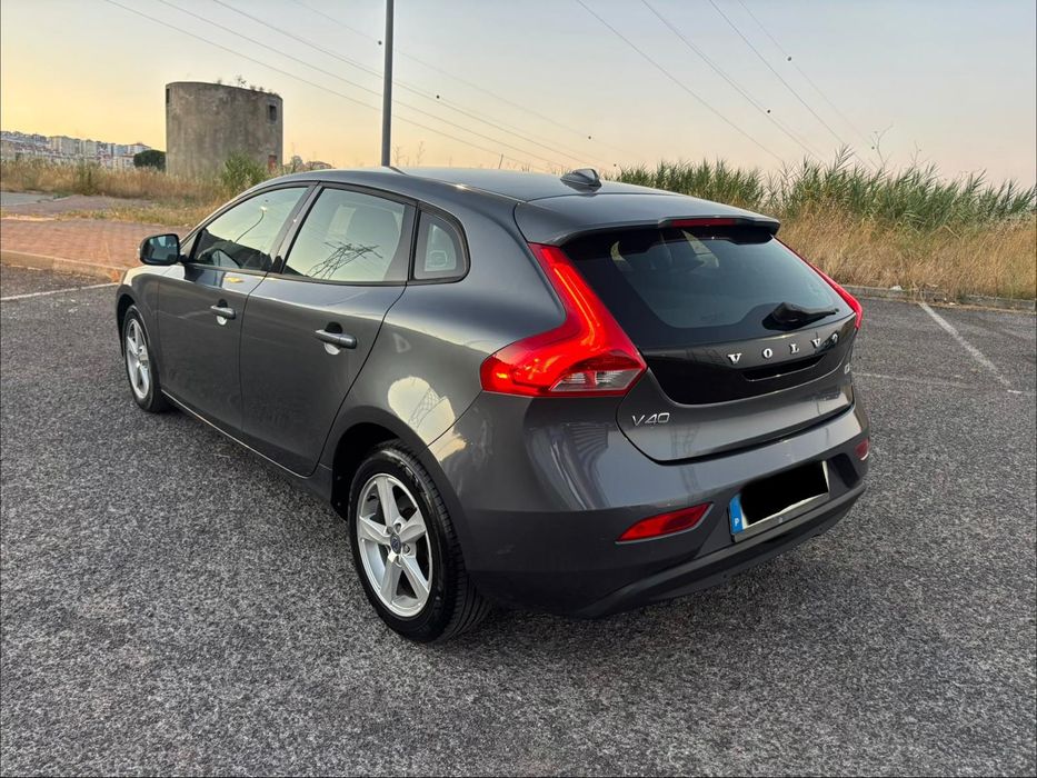 Volvo V40 — fotografia 8
