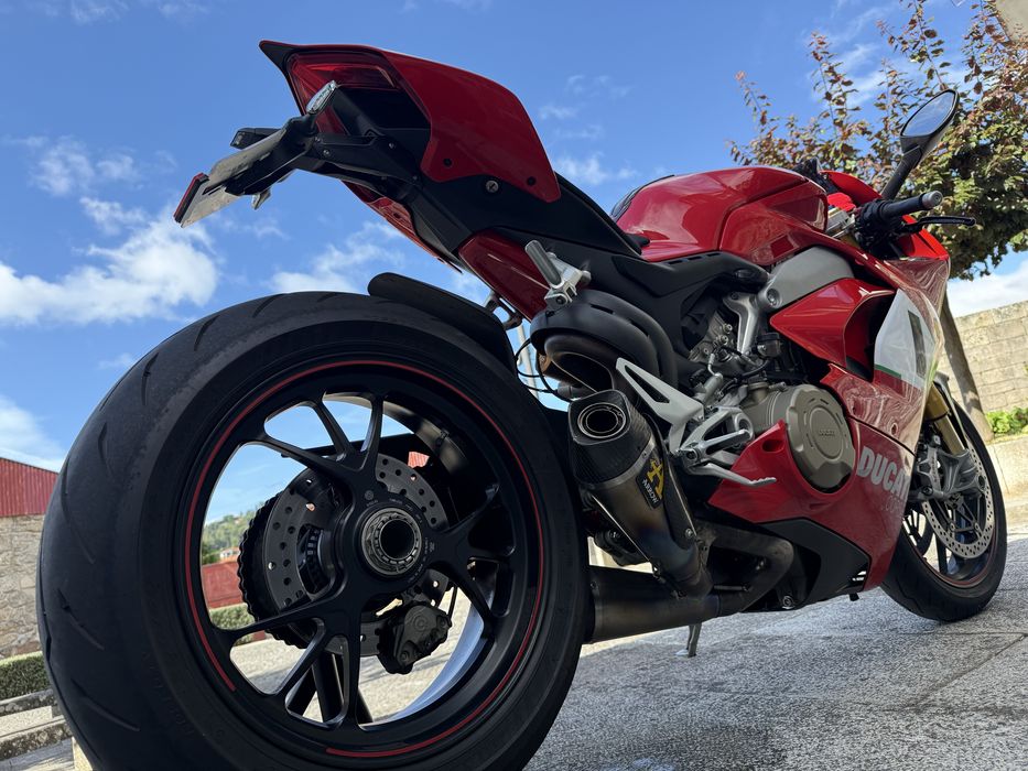 Ducati Panigale V4S