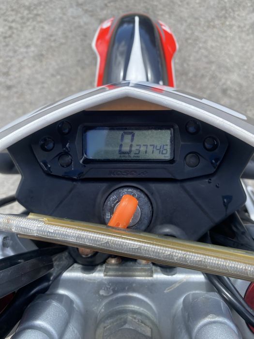 Ajp pr4 125cc  2016