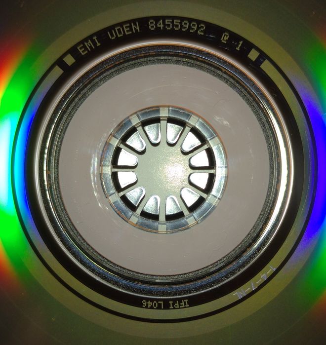 massive attack - купити CD, DVD диски - Ціна на OLX.ua