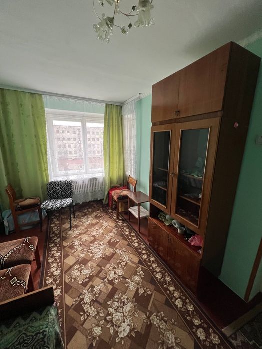 Акуратна кімната в гуртожитку