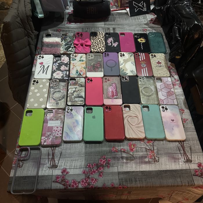Iphone 11 pro max para venda com 33 capas