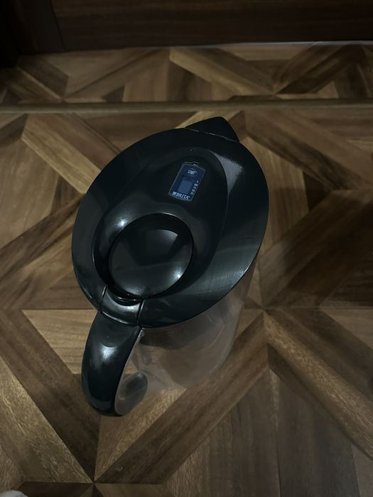 Чайник для фільтрування води,шейкер.