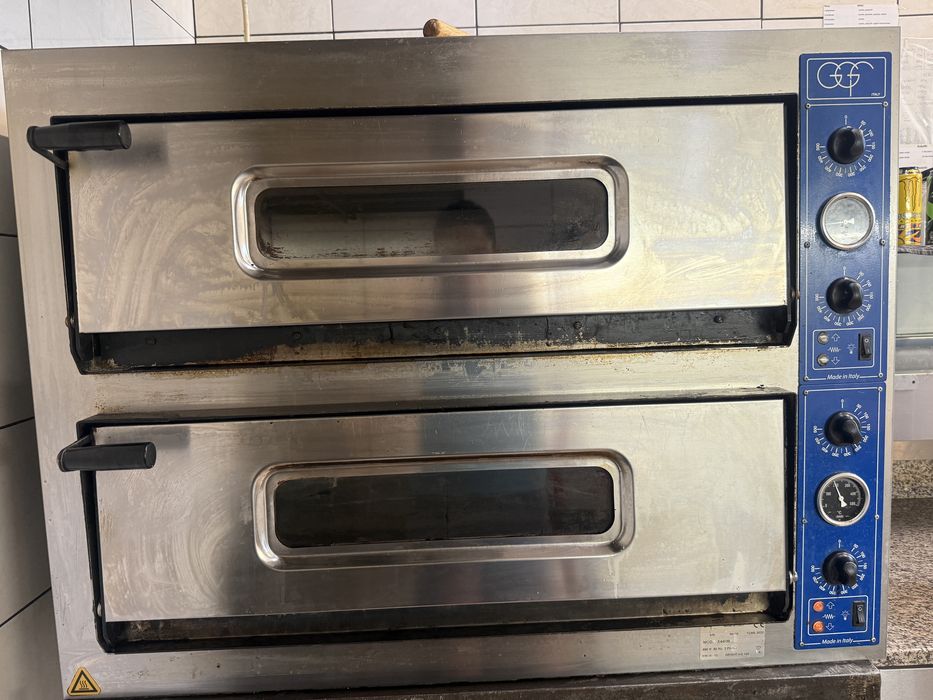 Piec elektryczny do pizzy plus podstawa