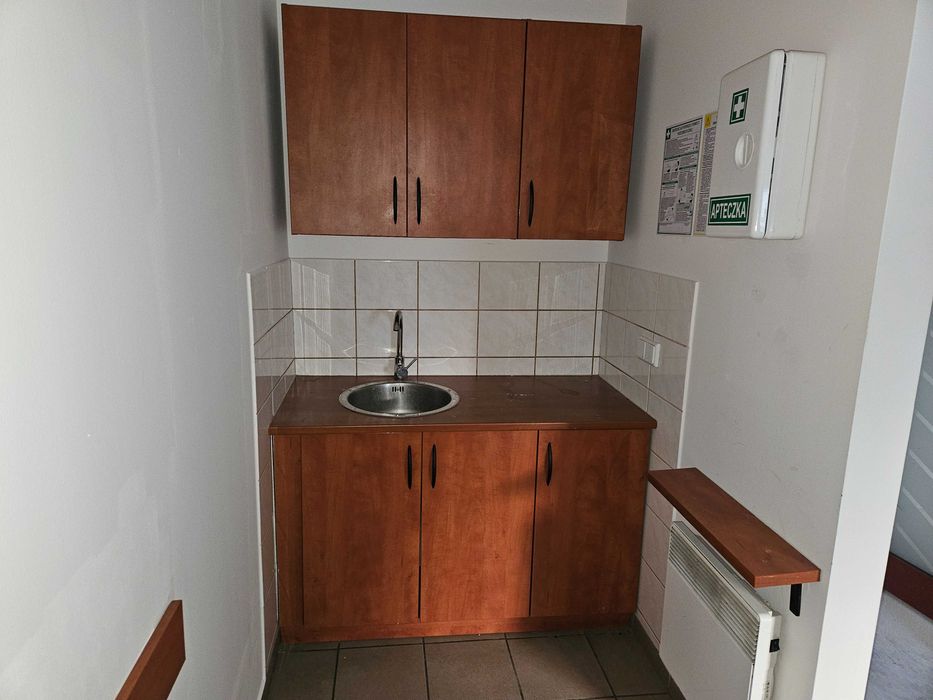 Lokal - Dąbrowskiego k. Teatru Nowego,ZUS -witryna, 120m super miejsce