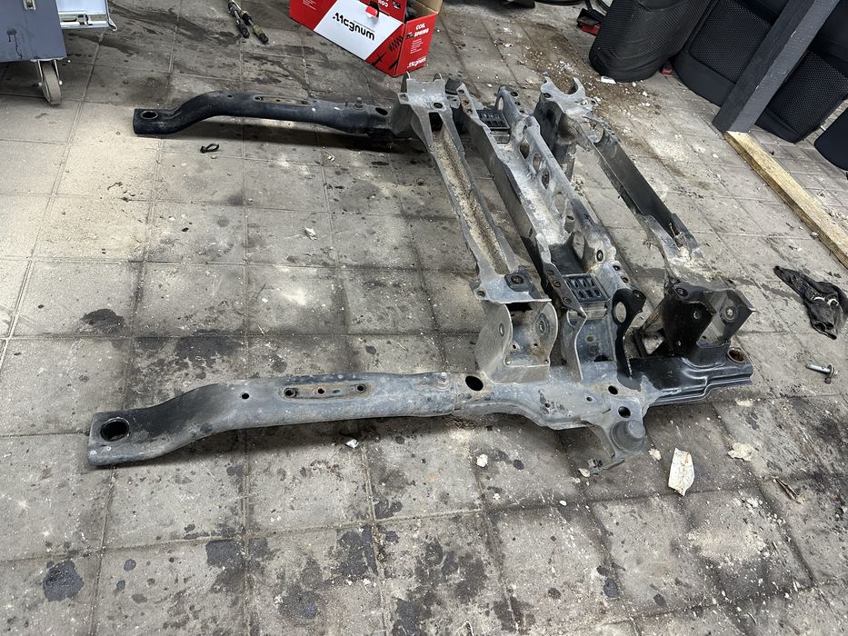 Подрамник передний, балка Mercedes Sprinter 906, Volkswagen Crafter