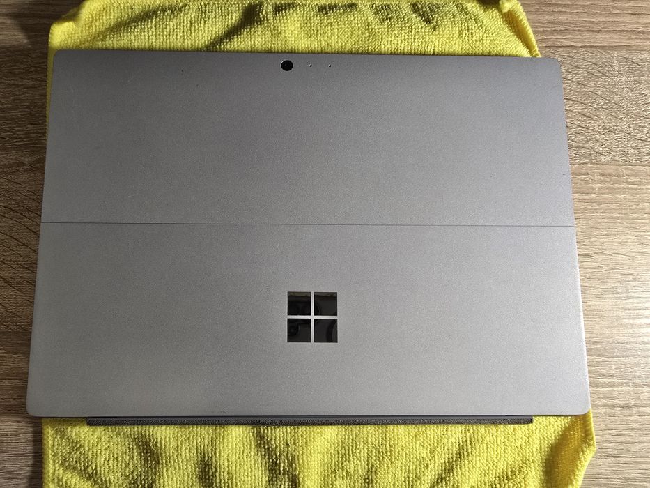 Surface Pro 4 (1724) 8/256 гб