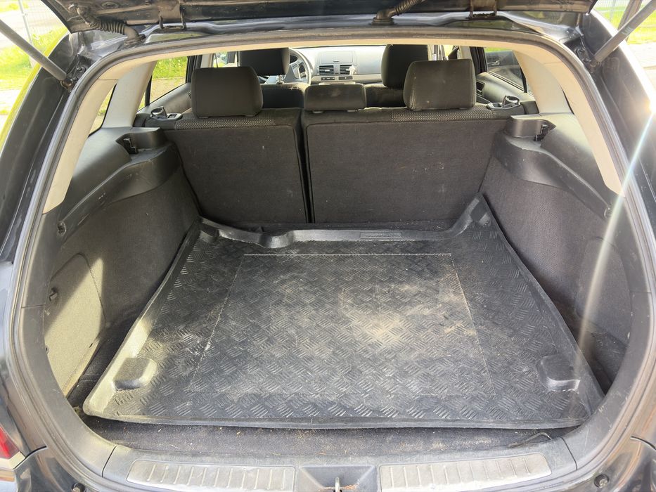 Toyota Avensis 2.2 dcat 177km 2006