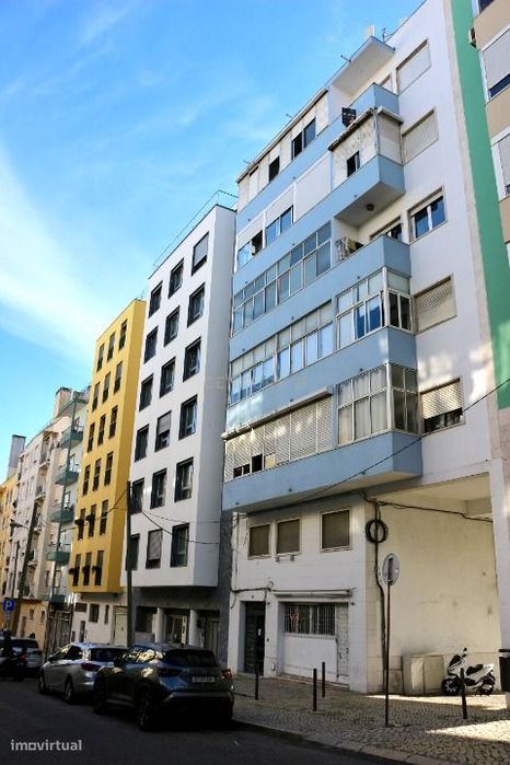 Apartamento T2 Renovado em Marvila – Lisboa